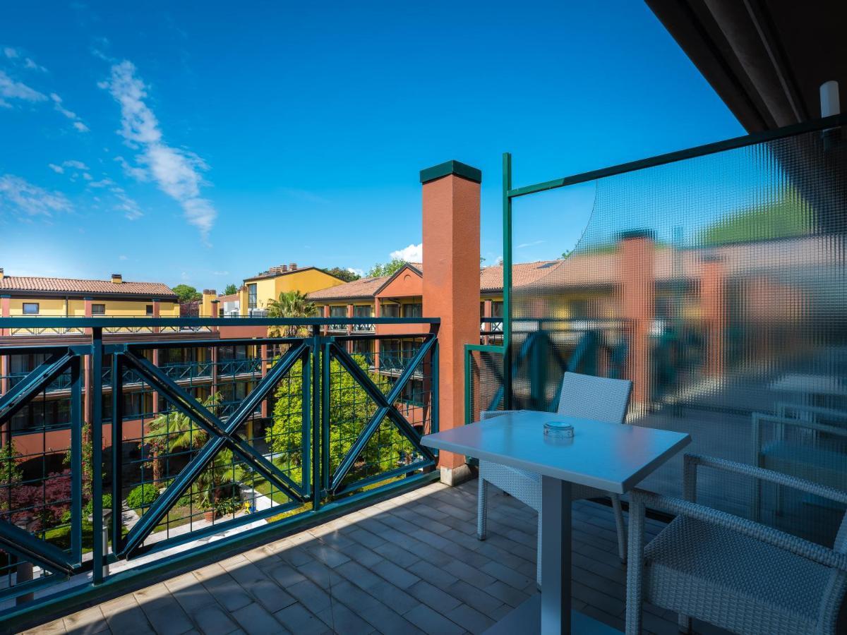 Parc Hotel Gritti Bardolino Bagian luar foto