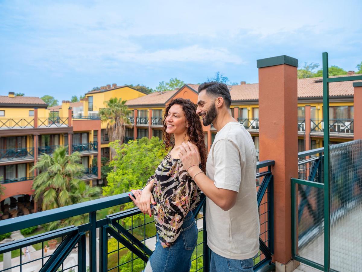 Parc Hotel Gritti Bardolino Bagian luar foto