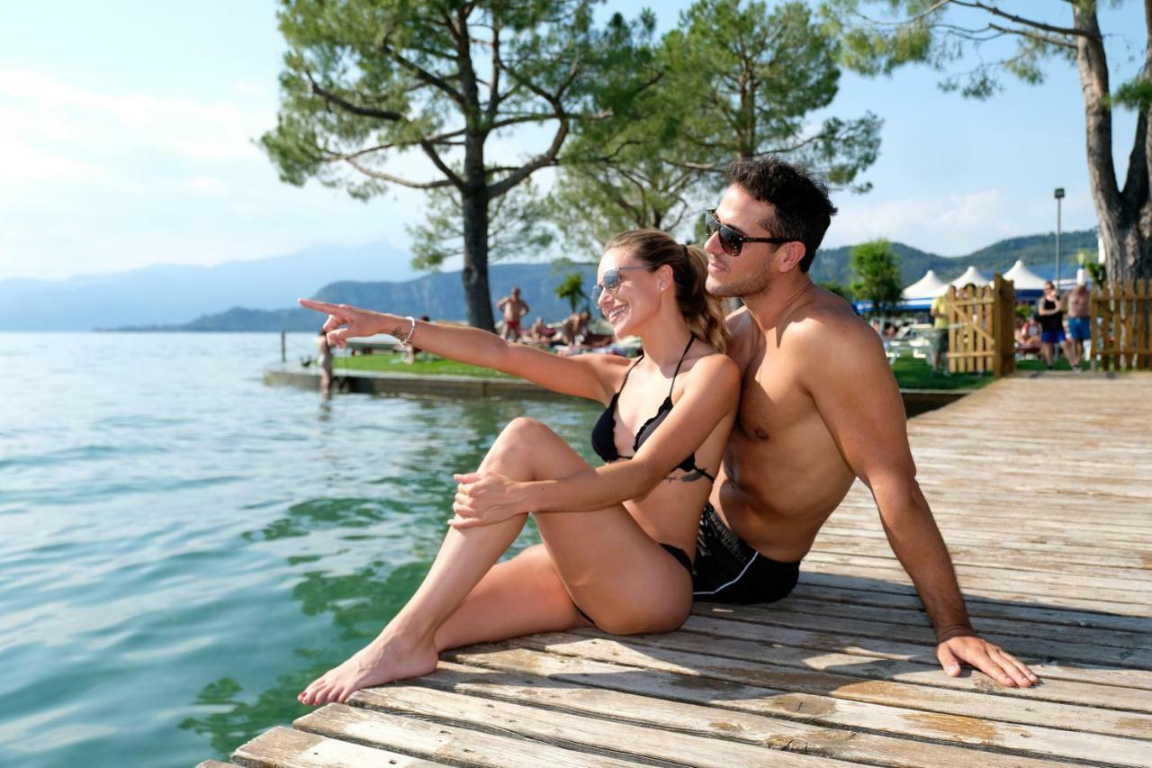 Parc Hotel Gritti Bardolino Bagian luar foto