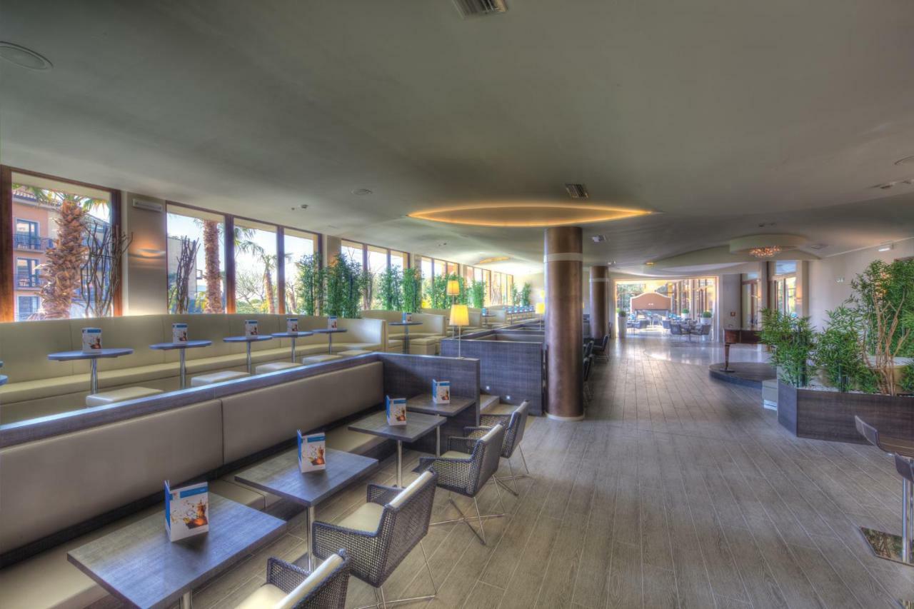 Parc Hotel Gritti Bardolino Bagian luar foto