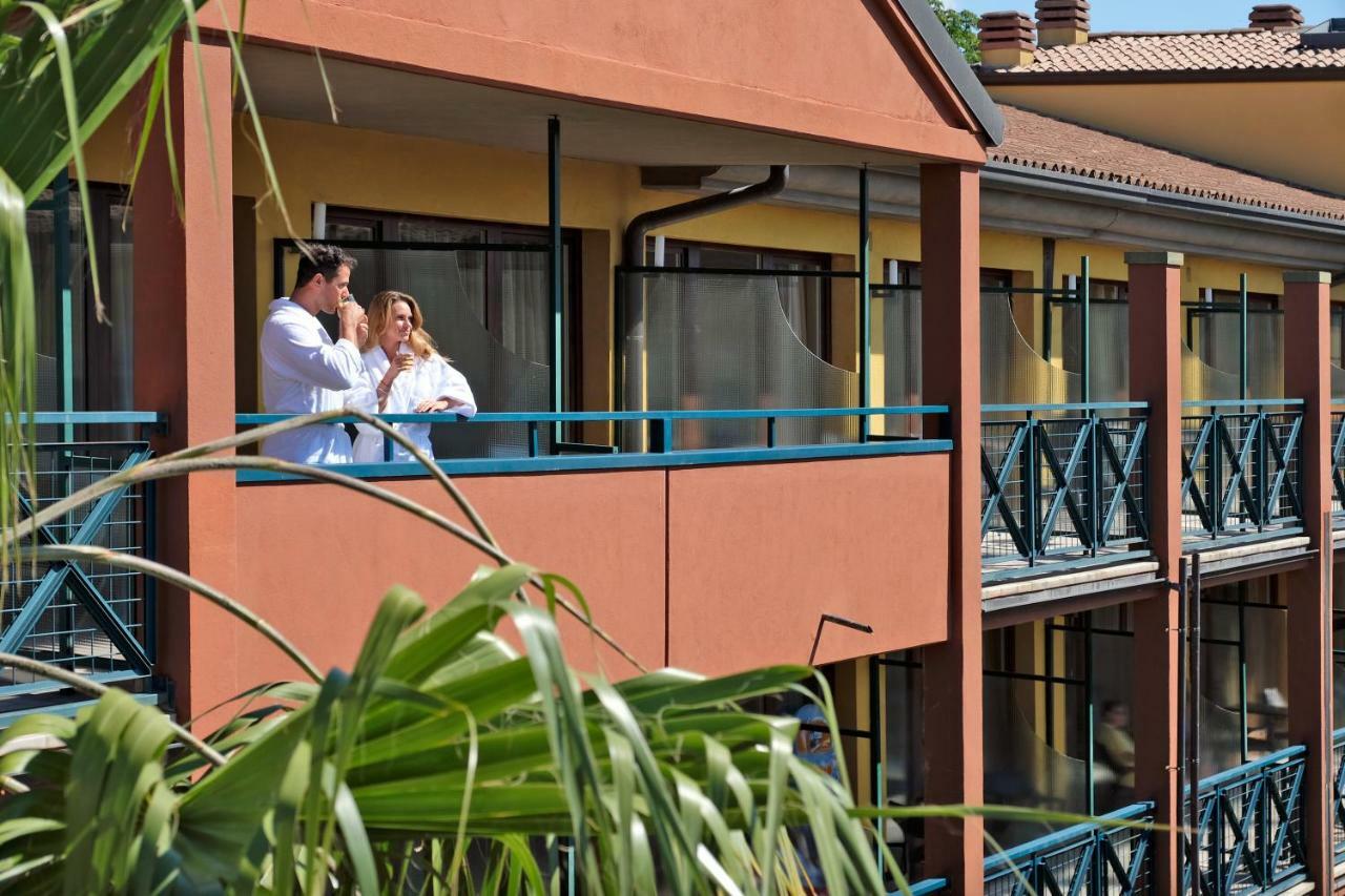 Parc Hotel Gritti Bardolino Bagian luar foto